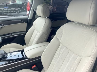 AUDI A8 - 5