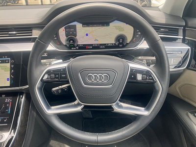 AUDI A8 - 10