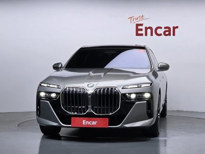 BMW 7 SERIES - 2