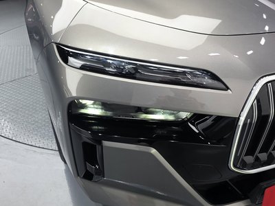 BMW 7 SERIES - 9