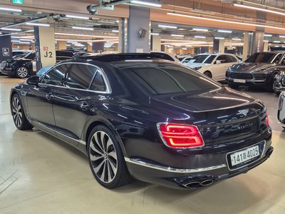 2023 Bentley FLYING SPUR — фото 2