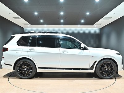BMW X7 - 6
