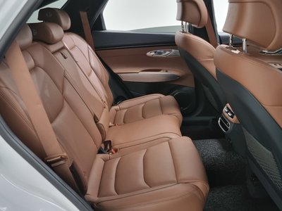2021 Genesis GV70 — миниатюра 12