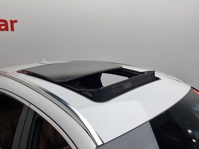 2021 Genesis GV70 — миниатюра 19