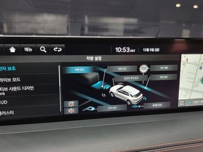 2021 Genesis GV70 — миниатюра 16