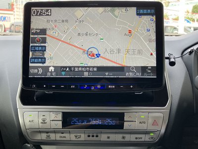 TOYOTA LAND CRUISER PRADO - 8