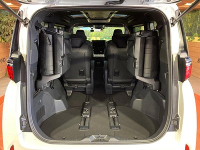 2024 Toyota ALPHARD 缩略图 40