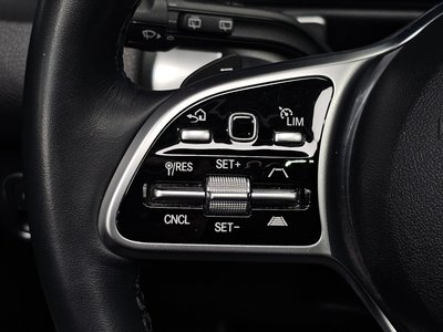 2022 Mercedes-BENZ GLB — миниатюра 20
