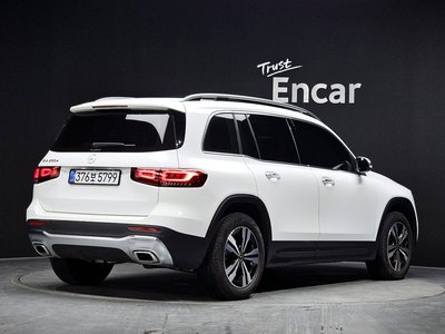 2022 Mercedes-BENZ GLB — фото 3