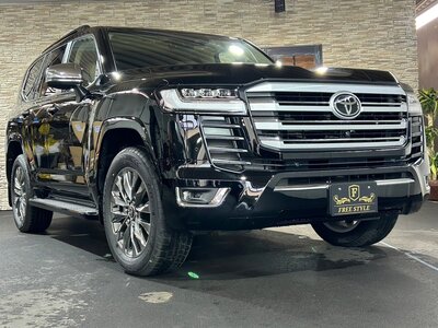 TOYOTA LAND CRUISER 300 - 2
