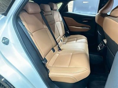 TOYOTA CROWN SPORT - 6