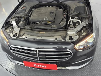 MERCEDES-BENZ E-CLASS - 7