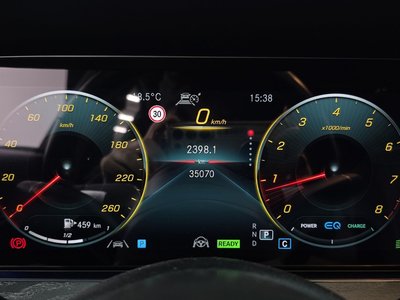 MERCEDES-BENZ E-CLASS - 8