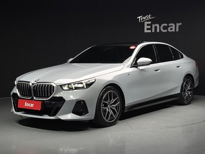 BMW 5 SERIES - 1