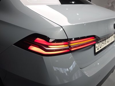 BMW 5 SERIES - 10