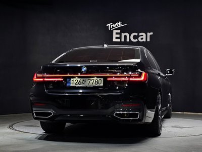 2022 BMW 7 SERIES photo 4
