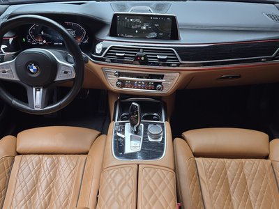 2022 BMW 7 SERIES photo 5