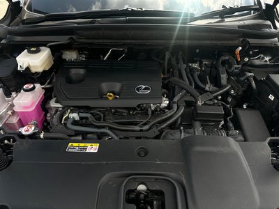 صورة مصغرة 35 لـ 2023 Lexus RX