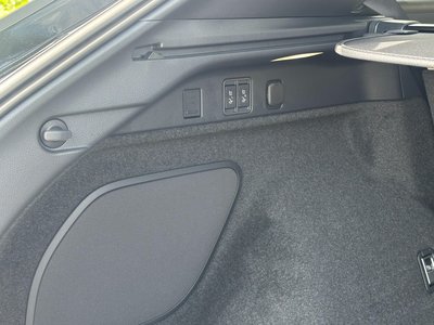 صورة مصغرة 34 لـ 2023 Lexus RX