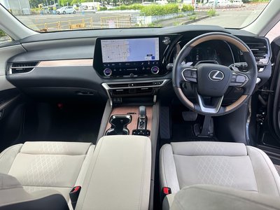 صورة مصغرة 15 لـ 2023 Lexus RX