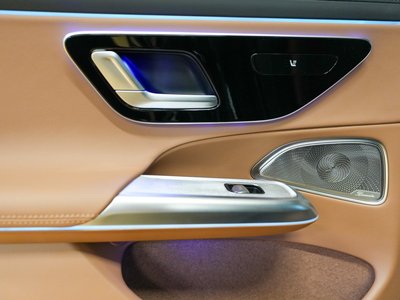 MERCEDES-BENZ E-CLASS - 9