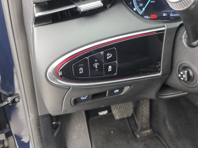 2022 Genesis GV70 — миниатюра 16