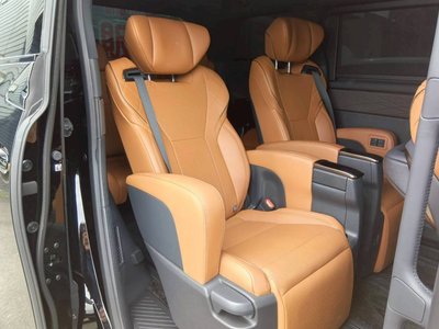 TOYOTA VELLFIRE - 10