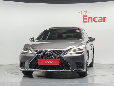 2021 Lexus LS 照片 2