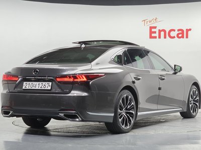 2021 Lexus LS 照片 3