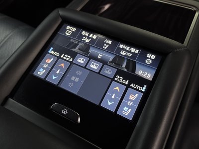 صورة مصغرة 24 لـ 2021 Lexus LS