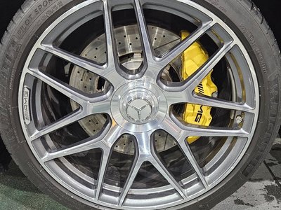 MERCEDES-BENZ GT AMG - 8