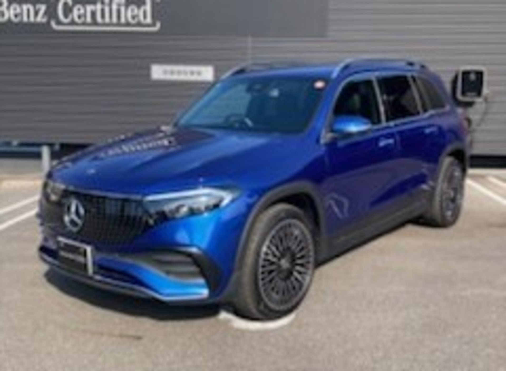 MERCEDES-BENZ EQB - View 1