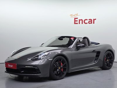 PORSCHE 718 BOXSTER - 1