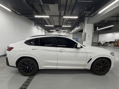 صورة 2 لـ 2025 BMW X4