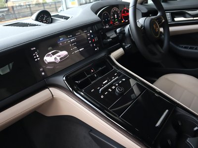 PORSCHE PANAMERA - 7