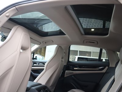 PORSCHE PANAMERA - 6