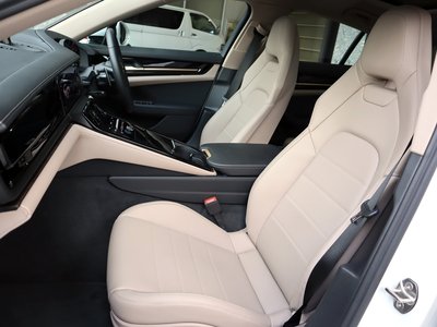 PORSCHE PANAMERA - 4