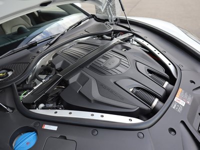 PORSCHE PANAMERA - 8