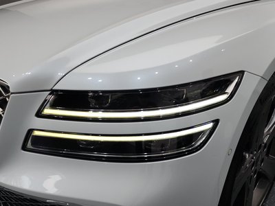 GENESIS G80 (RG3) - 9
