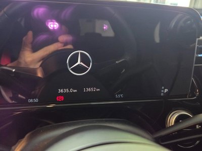 MERCEDES-BENZ E-CLASS - 9