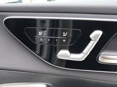 2025 Mercedes-BENZ GLC 缩略图 38