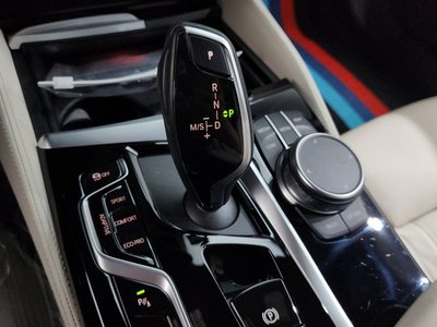 BMW 5 SERIES - 9