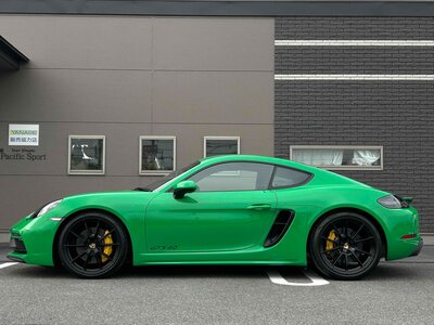 PORSCHE 718 CAYMAN - 8