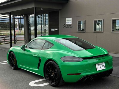 PORSCHE 718 CAYMAN - 10