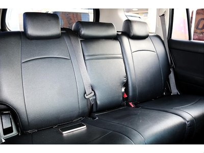 TOYOTA LAND CRUISER PRADO - 8