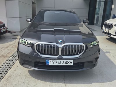 BMW 5 SERIES - 5