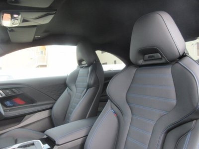 2026 BMW 2 SERIES COUPE thumbnail 32
