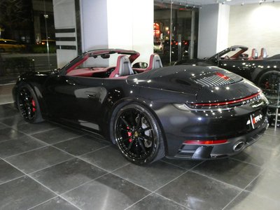 PORSCHE 911 CABRIOLET - 7