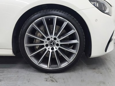 MERCEDES-BENZ E-CLASS - 6