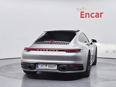 PORSCHE 911 - 4